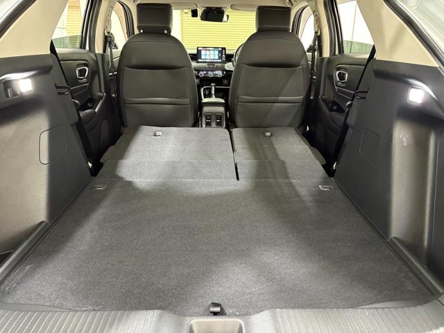 ヴェゼル ｅ：ＨＥＶＺ　ナビフルセグＢカメラＥＴＣＬＥＤＡＷ　衝突回避支援ブレーキ機能　スマキ　Ｐトランク　フルオートエアコン　Ｄレコ　エアバッグ　両席エアバック　Ｒカメ　パワーウィンドウ　ＬＥＤランプ　ソナー　クルーズＣ（35枚目）