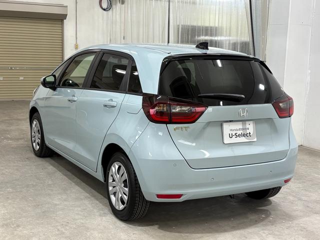 フィット ホーム　ディスプレイオーディオＢカメラＥＴＣＬＥＤ　衝突軽減　リアカメラ　ソナー　ＵＳＢ接続　ＡＡＣ　横滑り防止機能　サイドエアバック　ＬＥＤライト　クルーズコントロール　パワーウィンドウ　スマキー　ドラレコ（2枚目）