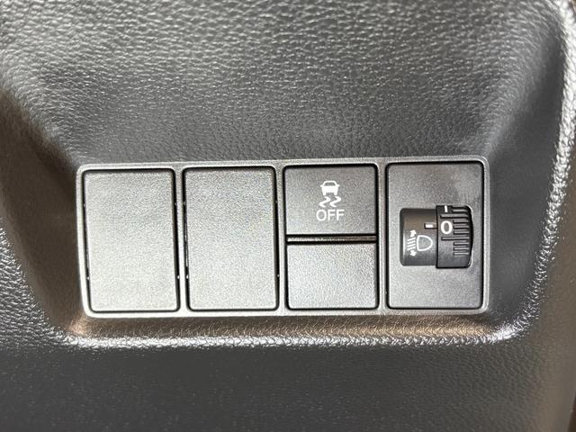 フィット ホーム　ディスプレイオーディオＢカメラＥＴＣＬＥＤ　衝突軽減　リアカメラ　ソナー　ＵＳＢ接続　ＡＡＣ　横滑り防止機能　サイドエアバック　ＬＥＤライト　クルーズコントロール　パワーウィンドウ　スマキー　ドラレコ（20枚目）