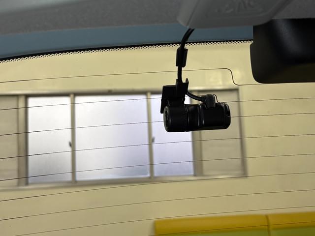 フィット ホーム　ディスプレイオーディオＢカメラＥＴＣＬＥＤ　衝突軽減　リアカメラ　ソナー　ＵＳＢ接続　ＡＡＣ　横滑り防止機能　サイドエアバック　ＬＥＤライト　クルーズコントロール　パワーウィンドウ　スマキー　ドラレコ（24枚目）