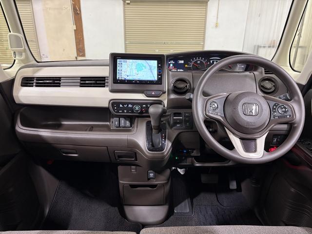 N-BOX L ナビフルセグBカメラETCLED 衝突回避支援ブレーキ I-STOP クリソナ PW パワステ Sヒーター スマ-トキ- 地デジTV ナビ&TV 横滑り防止 ETC車載器 LEDライト エアコン付き(3枚目)