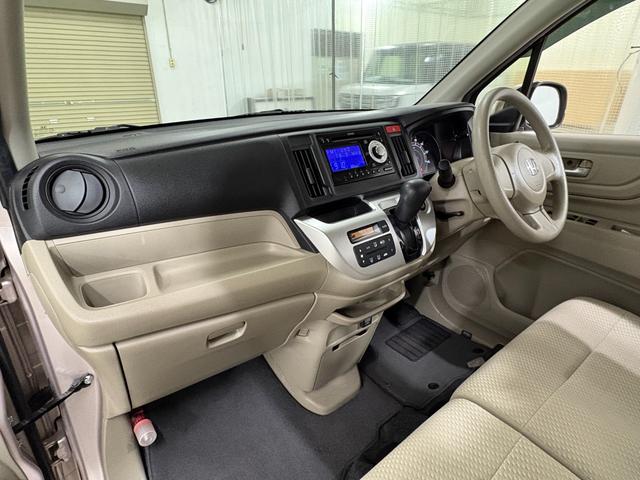 N-WGN G CDAMFMラジオUSB スマートキーシステム AAC キーレスキー 運転席エアバック 運転席助手席エアバック 横滑り防止機能 USB接続 PW PS ABS アイドリングストップ付き(23枚目)