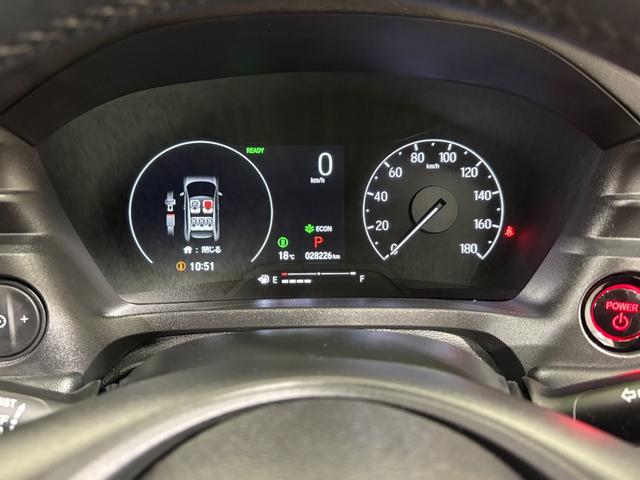 ヴェゼル ｅ：ＨＥＶＺ　ナビフルセグＢカメラＥＴＣＬＥＤＡＷ　衝突回避支援ブレーキ機能　スマキ　Ｐトランク　フルオートエアコン　Ｄレコ　エアバッグ　両席エアバック　Ｒカメ　パワーウィンドウ　ＬＥＤランプ　ソナー　クルーズＣ（15枚目）