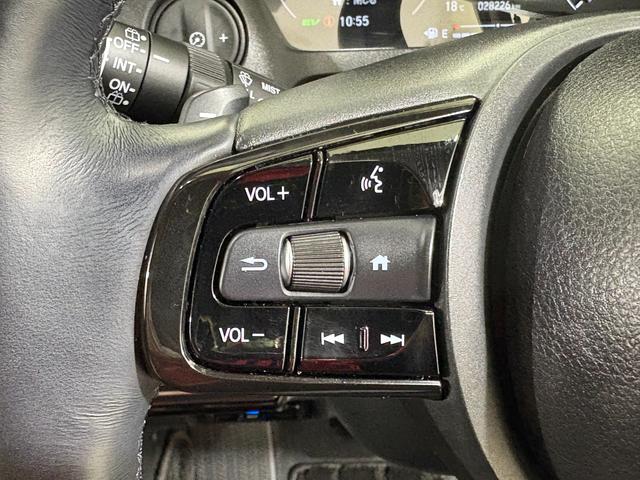 ヴェゼル ｅ：ＨＥＶＺ　ナビフルセグＢカメラＥＴＣＬＥＤＡＷ　衝突回避支援ブレーキ機能　スマキ　Ｐトランク　フルオートエアコン　Ｄレコ　エアバッグ　両席エアバック　Ｒカメ　パワーウィンドウ　ＬＥＤランプ　ソナー　クルーズＣ（23枚目）