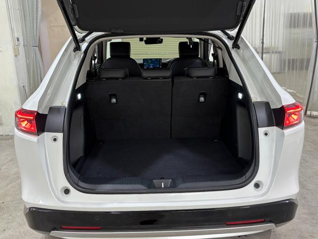 ヴェゼル ｅ：ＨＥＶＺ　ナビフルセグＢカメラＥＴＣＬＥＤＡＷ　衝突回避支援ブレーキ機能　スマキ　Ｐトランク　フルオートエアコン　Ｄレコ　エアバッグ　両席エアバック　Ｒカメ　パワーウィンドウ　ＬＥＤランプ　ソナー　クルーズＣ（33枚目）