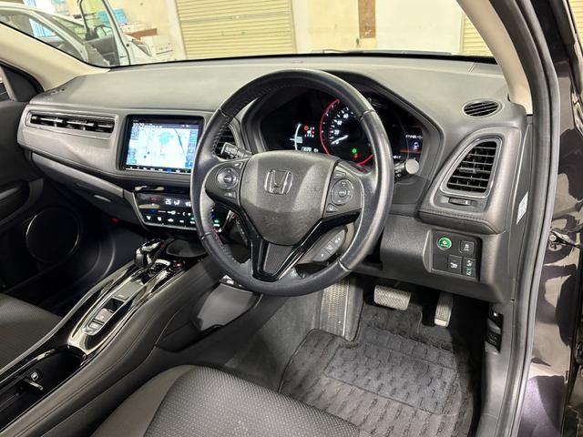 ヴェゼル ハイブリッドX・ホンダセンシング ナビフルセグBカメラETCLEDAW 地デジ Aクルーズ Bモニ スマキー オートエアコン VSA LEDヘッドライト ETC車載器 カーテンエアバッグ ドライブレコーダー装着車 ABS USB(13枚目)