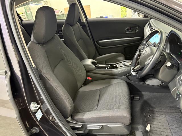 ヴェゼル ハイブリッドX・ホンダセンシング ナビフルセグBカメラETCLEDAW 地デジ Aクルーズ Bモニ スマキー オートエアコン VSA LEDヘッドライト ETC車載器 カーテンエアバッグ ドライブレコーダー装着車 ABS USB(28枚目)