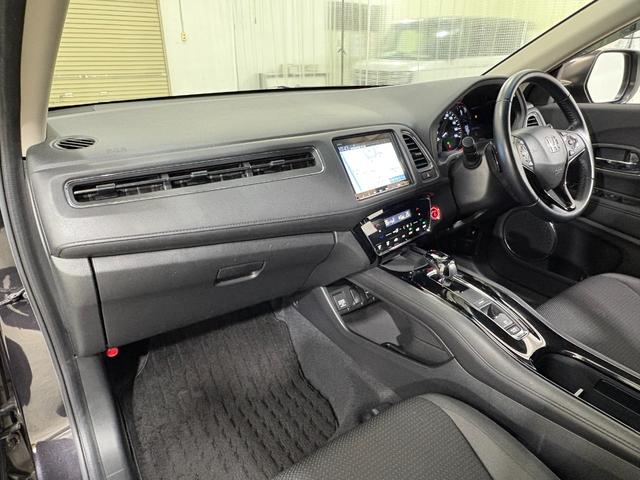 ヴェゼル ハイブリッドX・ホンダセンシング ナビフルセグBカメラETCLEDAW 地デジ Aクルーズ Bモニ スマキー オートエアコン VSA LEDヘッドライト ETC車載器 カーテンエアバッグ ドライブレコーダー装着車 ABS USB(31枚目)