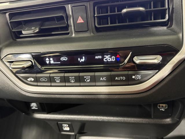 ＷＲ－Ｖ Ｚ＋　ナビフルセグＢカメラＥＴＣＬＥＤＡＷ　クリソナ　追突軽減ブレーキ　フルセグテレビ　サイドエアバッグ　ＵＳＢ　運転席エアバッグ　クルコン　横滑り防止　ドライブレコーダー　フルオートエアコン　キーフリー（19枚目）