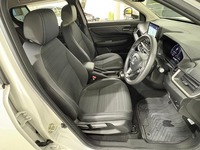 ＷＲ－Ｖ Ｚ＋　ナビフルセグＢカメラＥＴＣＬＥＤＡＷ　クリソナ　追突軽減ブレーキ　フルセグテレビ　サイドエアバッグ　ＵＳＢ　運転席エアバッグ　クルコン　横滑り防止　ドライブレコーダー　フルオートエアコン　キーフリー（27枚目）