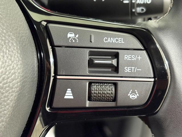 ＺＲ－Ｖ Ｘ　ナビフルセグＢカメラＥＴＣＬＥＤＡＷ　１オーナー　禁煙　クリアランスソナー　地デジ　オートクルーズコントロール　ＥＳＣ　サイドカーテンエアバック　エアコン　整備記録簿　ＬＥＤライト　運転席エアバッグ（24枚目）