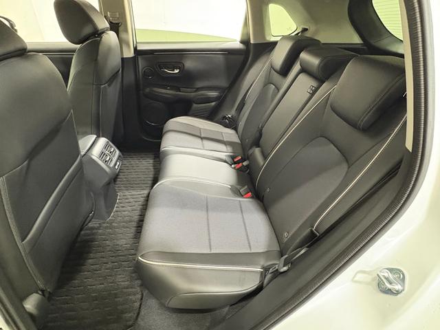 ＺＲ－Ｖ Ｘ　ナビフルセグＢカメラＥＴＣＬＥＤＡＷ　１オーナー　禁煙　クリアランスソナー　地デジ　オートクルーズコントロール　ＥＳＣ　サイドカーテンエアバック　エアコン　整備記録簿　ＬＥＤライト　運転席エアバッグ（30枚目）