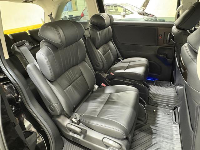 オデッセイハイブリッド e:HEVアブソルート・EX ナビフルセグリアモニターマルチビューカメラETCAWLED 電動Rゲート LEDライト シ-トヒ-タ- 両側PSD パワ-シ-ト 本革シート クルーズコントロール DVD再生機能 3列シート キーレス(31枚目)