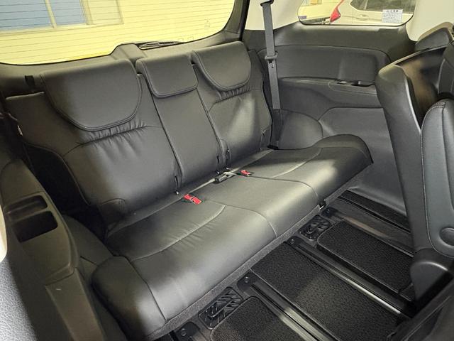 オデッセイハイブリッド e:HEVアブソルート・EX ナビフルセグリアモニターマルチビューカメラETCAWLED 電動Rゲート LEDライト シ-トヒ-タ- 両側PSD パワ-シ-ト 本革シート クルーズコントロール DVD再生機能 3列シート キーレス(32枚目)