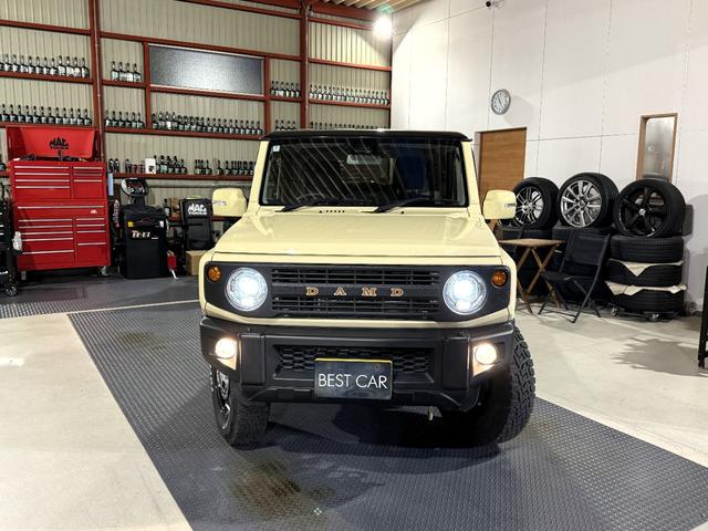 ジムニー XC 8インチナビTV DVD ブルートゥース USB ETC フロントグリル マフラー 16AW ステン背面タイヤカバー LEDヘッドライト シートヒーター ターボ クルーズコントロール 衝突被害軽減(13枚目)