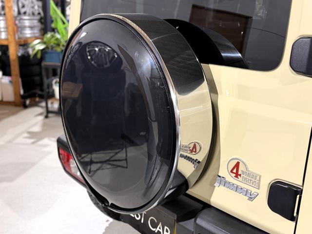 ジムニー XC 8インチナビTV DVD ブルートゥース USB ETC フロントグリル マフラー 16AW ステン背面タイヤカバー LEDヘッドライト シートヒーター ターボ クルーズコントロール 衝突被害軽減(16枚目)