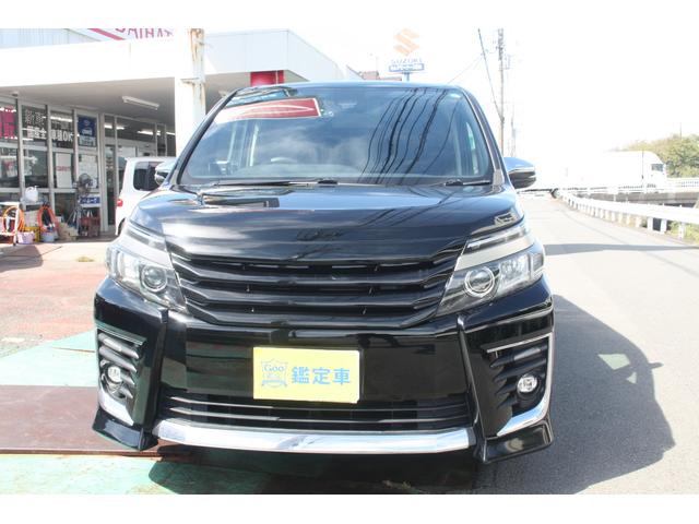 ヴォクシー ＺＳ　９インチナビ　前後ドライブレコーダー　フリップダウンモニター　社外アルミホイール（2枚目）