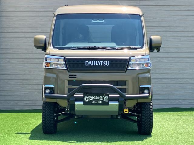 ハイゼットカーゴ デッキバンＧ　届出済未使用車　両側パワスラ　ＬＥＤヘッドライト　スマートキー　スマアシ　４ＷＤ　アイドリングストップ　コーナーセンサー　フォグランプ　プッシュスタート　オートライト　バニティミラー（7枚目）