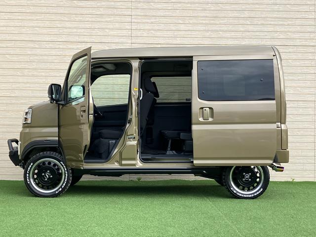 アトレー ＲＳ　４０ｍｍリフトアップキット　ブッシュバー　ＲＳＲラテラルロッド　純正ディスプレイオーディオ　オープンカントリーホワイトレター　リアショートバンパー　丸目テール　オーバーフェンダー　両側パワスラ（23枚目）