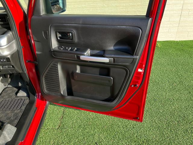 スペーシアギア ハイブリッドＸＺ　ナビ　全方位カメラ　ドラレコ　ＥＴＣ　シートヒーター　スマートキー　両側電動スライドドア　　ステアリングスイッチ　シートリフター　チルトステアリング　ベンチシート　フォグランプ　オートエアコン（55枚目）