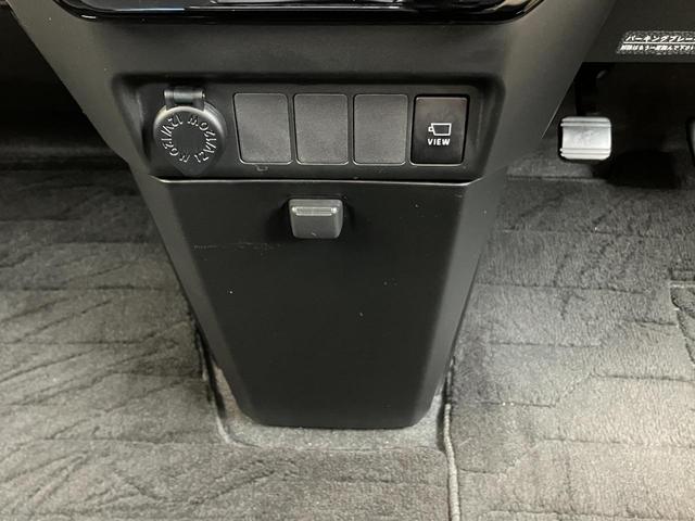 トール カスタムＧ　ターボ　ＳＡＩＩ　全方位カメラ　ターボ車　両側電動スライドドア　アイドリングストップ　ＥＴＣ　チルトステアリング　アクセサリーソケット　社外アルミホイール　ＴＶコントロールキット　センターコンソール　フォグランプ（36枚目）