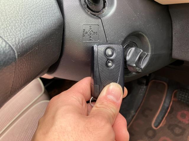 ミラココア ココアプラスＸ　ナビ　ＥＴＣ　バックカメラ　フルセグＴＶ　Ｂｌｕｅｔｏｏｔｈオーディオ　ベンチシート　フルフラット　スマートキー　シートリフター　ＩＳＯＦＩＸ対応　フォグランプ　アクセサリーソケット（8枚目）