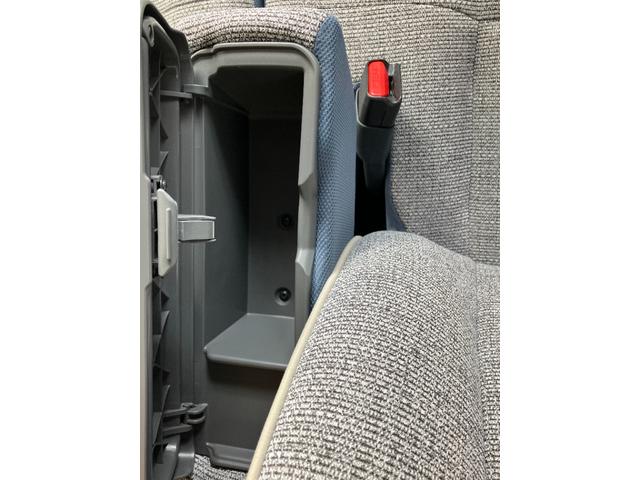 ムーヴキャンバス ストライプスＧターボ　スマホ連携９インチディスプレイオーディオ　バックカメラ　ＥＴＣ　ドラレコ　Ａｐｐｌｅカープレイ　ワイヤレス充電　ホットカップホルダー　ウェルカムオープン　両側パワースライドドア　シートヒーター（38枚目）