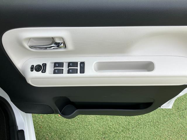 ムーヴキャンバス ストライプスＧターボ　スマホ連携９インチディスプレイオーディオ　バックカメラ　ＥＴＣ　ドラレコ　Ａｐｐｌｅカープレイ　ワイヤレス充電　ホットカップホルダー　ウェルカムオープン　両側パワースライドドア　シートヒーター（52枚目）