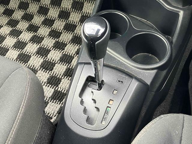 アクア Ｓスタイルブラック　ドライブレコーダー　ＥＴＣ　バックカメラ　ナビ　ＴＶ　クリアランスソナー　レーンアシスト　衝突被害軽減システム　アルミホイール　オートマチックハイビーム　オートライト　スマートキー　電動格納ミラー（7枚目）