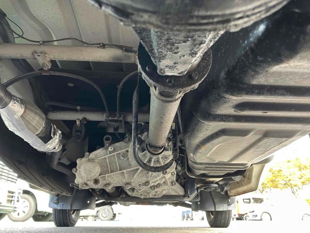 キャリイトラック 　４ＷＤ　軽トラック　ＭＴ　エアコン（32枚目）
