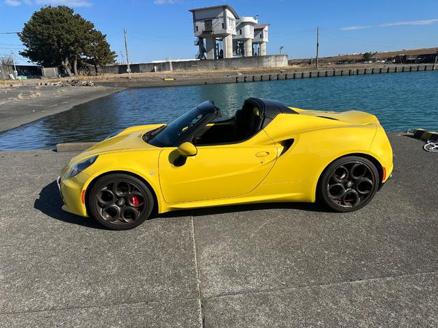 ４Ｃスパイダー ベースグレード（5枚目）