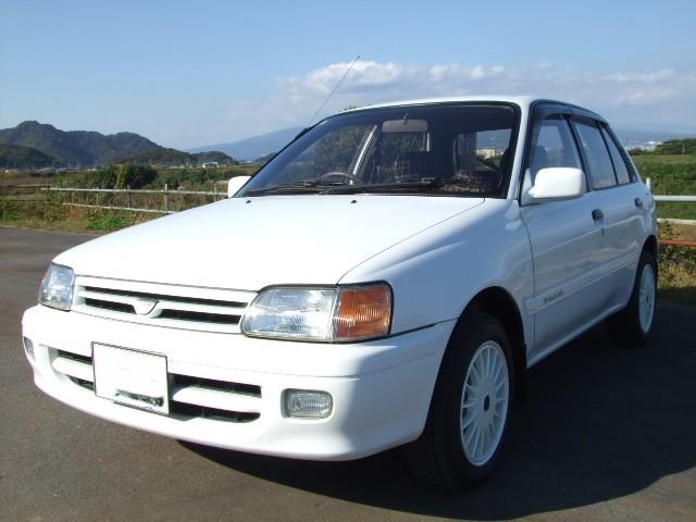 スターレット Ｘリミテッド　走行２３０００キロ、５速、社外１４インチホイール、タイヤ新品、純正ホイールあり、オーディオのスピーカー故障、スターレット専用シートカバー、リアカーテン付き、エアコンＯＫ、パワステ、ＰＷ（32枚目）