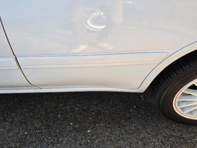 スターレット Ｘリミテッド　走行２３０００キロ、５速、社外１４インチホイール、タイヤ新品、純正ホイールあり、オーディオのスピーカー故障、スターレット専用シートカバー、リアカーテン付き、エアコンＯＫ、パワステ、ＰＷ（34枚目）