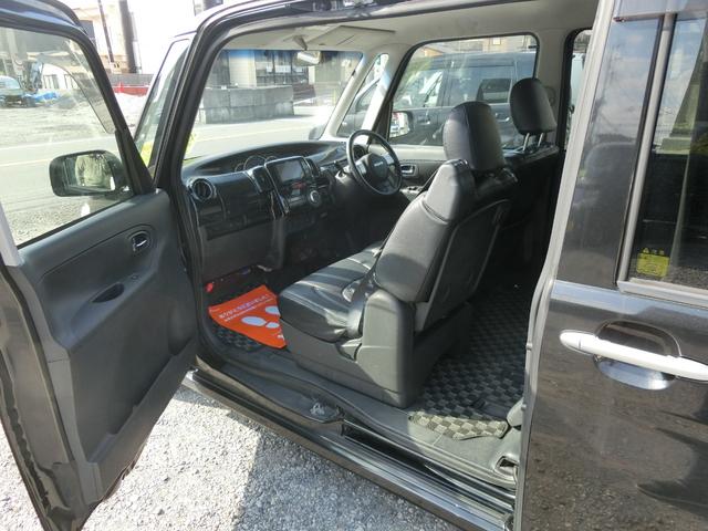 タント カスタムＲＳ　ターボ　電動スライドドア　ナビＤＴＶ　ブルートゥース　バックカメラ　ＥＴＣ　スマートキー　ヘッドアップコンソール　ＨＩＤ（10枚目）