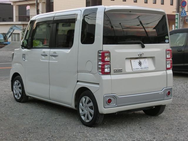 ピクシスメガ Ｌ　アイドリングストップ　電動スライドドア　前後ドラレコ　ナビＤＴＶ　バックカメラ　ＥＴＣ　スマートキー　プッシュスタート　ステアリングスイッチ（6枚目）