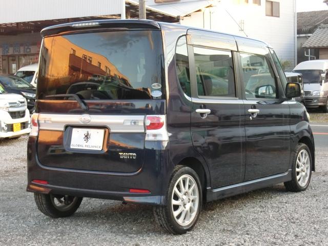 タント カスタムＲＳ　ターボ　電動スライドドア　ナビＤＴＶ　ＨＩＤ　スマートキー（4枚目）