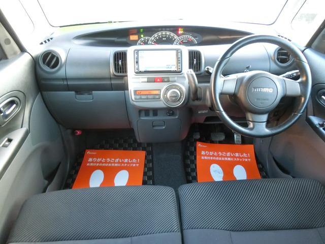 タント カスタムＲＳ　ターボ　電動スライドドア　ナビＤＴＶ　ＨＩＤ　スマートキー（7枚目）
