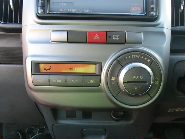 タント カスタムＲＳ　ターボ　電動スライドドア　ナビＤＴＶ　ＨＩＤ　スマートキー（18枚目）