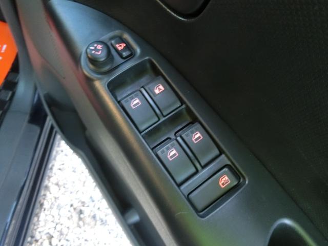 タント カスタムＲＳ　ターボ　電動スライドドア　ナビＤＴＶ　ＨＩＤ　スマートキー（21枚目）