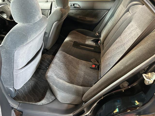 アコードワゴン ＳｉＲ　走行１７，５００Ｋｍ　ワンオーナー　ＤＯＨＣ　ＶＴＥＣ　Ｈ２２Ａエンジン　サンルーフ　ＳＩＲ専用純正アルミホイール　純正オプション品　ＵＳ　ホンダオブアメリカ　ＵＳＤＭ（21枚目）