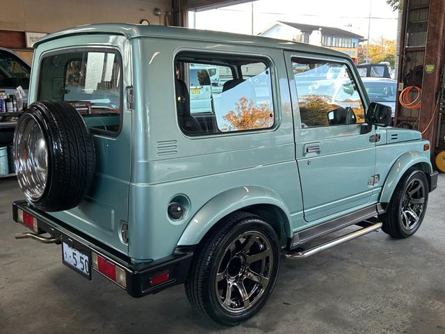 ジムニー 　ＵＳ　サムライ仕様　ローライダー　ＳＡＭＵＲＡＩ　ＬＯＷＲＩＤＥＲ　仕様　エアコンオーバーホール済み　内外装仕上げ済み　ローダウン　８０’ｓ　９０’ｓ　トラッキン　Ｌ．Ａスタイル（4枚目）