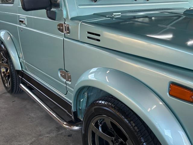 ジムニー 　ＵＳ　サムライ仕様　ローライダー　ＳＡＭＵＲＡＩ　ＬＯＷＲＩＤＥＲ　仕様　エアコンオーバーホール済み　内外装仕上げ済み　ローダウン　８０’ｓ　９０’ｓ　トラッキン　Ｌ．Ａスタイル（18枚目）