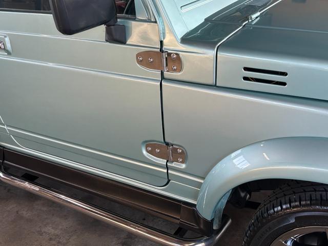 ジムニー 　ＵＳ　サムライ仕様　ローライダー　ＳＡＭＵＲＡＩ　ＬＯＷＲＩＤＥＲ　仕様　エアコンオーバーホール済み　内外装仕上げ済み　ローダウン　８０’ｓ　９０’ｓ　トラッキン　Ｌ．Ａスタイル（19枚目）