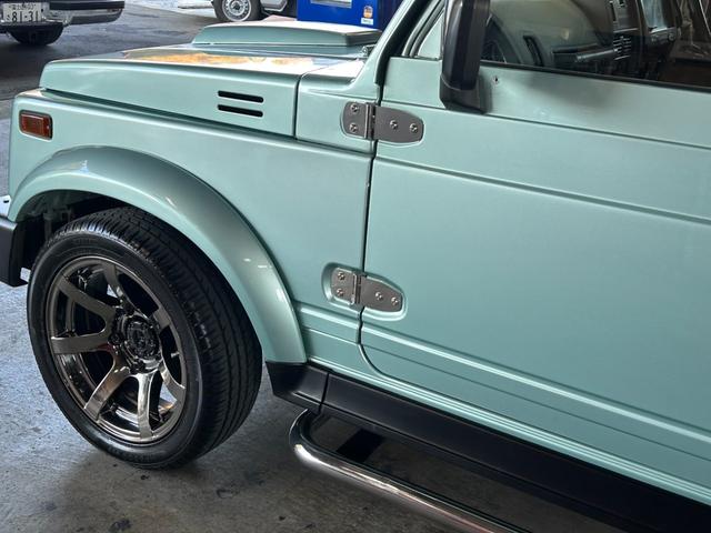 ジムニー 　ＵＳ　サムライ仕様　ローライダー　ＳＡＭＵＲＡＩ　ＬＯＷＲＩＤＥＲ　仕様　エアコンオーバーホール済み　内外装仕上げ済み　ローダウン　８０’ｓ　９０’ｓ　トラッキン　Ｌ．Ａスタイル（29枚目）