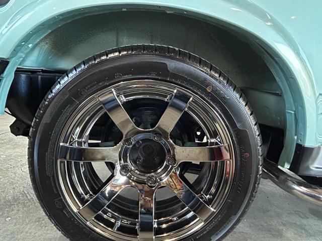 ジムニー 　ＵＳ　サムライ仕様　ローライダー　ＳＡＭＵＲＡＩ　ＬＯＷＲＩＤＥＲ　仕様　エアコンオーバーホール済み　内外装仕上げ済み　ローダウン　８０’ｓ　９０’ｓ　トラッキン　Ｌ．Ａスタイル（35枚目）