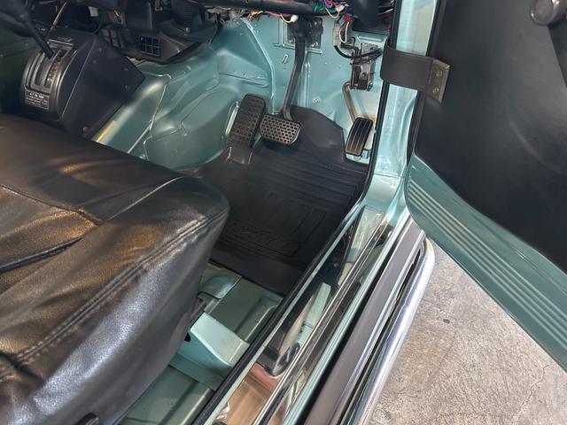 ジムニー 　ＵＳ　サムライ仕様　ローライダー　ＳＡＭＵＲＡＩ　ＬＯＷＲＩＤＥＲ　仕様　エアコンオーバーホール済み　内外装仕上げ済み　ローダウン　８０’ｓ　９０’ｓ　トラッキン　Ｌ．Ａスタイル（48枚目）