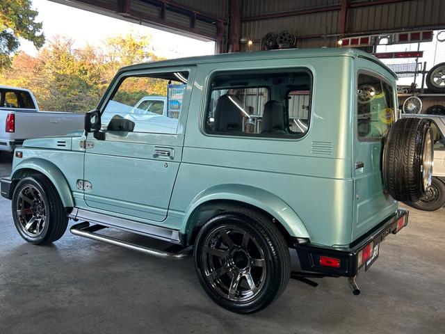 ジムニー 　ＵＳ　サムライ仕様　ローライダー　ＳＡＭＵＲＡＩ　ＬＯＷＲＩＤＥＲ　仕様　エアコンオーバーホール済み　内外装仕上げ済み　ローダウン　８０’ｓ　９０’ｓ　トラッキン　Ｌ．Ａスタイル（70枚目）