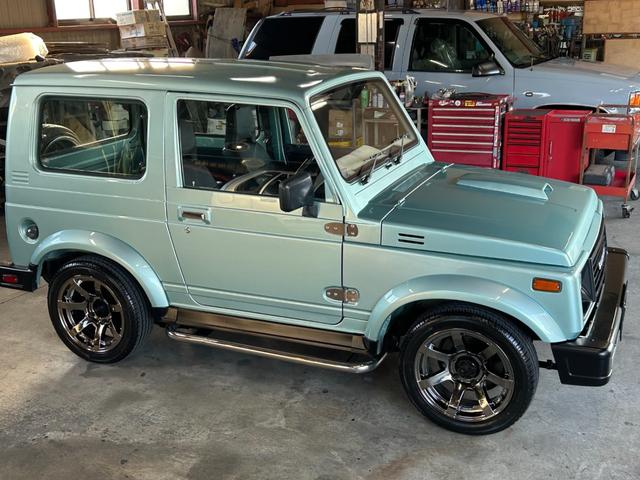 ジムニー 　ＵＳ　サムライ仕様　ローライダー　ＳＡＭＵＲＡＩ　ＬＯＷＲＩＤＥＲ　仕様　エアコンオーバーホール済み　内外装仕上げ済み　ローダウン　８０’ｓ　９０’ｓ　トラッキン　Ｌ．Ａスタイル（72枚目）