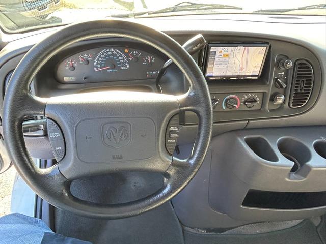 ダッジ・バン 　２０００ｙモデル　ミディアム　１ナンバー登録　５人乗り　ＮＯＸ適合　サーフバン　仕事車　遊び車（14枚目）