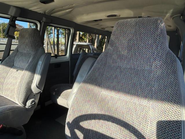 ダッジ・バン 　２０００ｙモデル　ミディアム　１ナンバー登録　５人乗り　ＮＯＸ適合　サーフバン　仕事車　遊び車（40枚目）